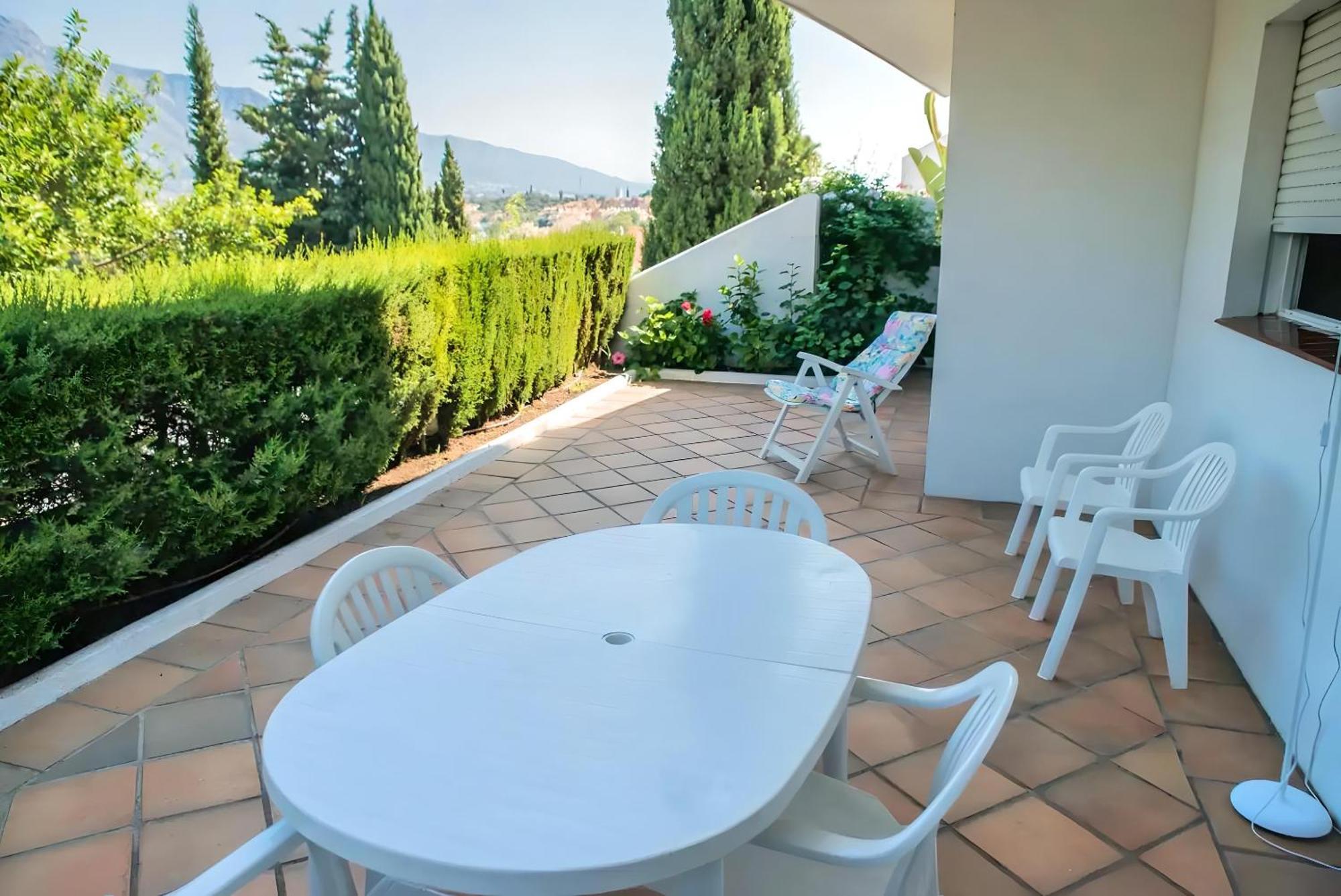 Gorgeous 2Br Apt. W/ Mountain View Puerto Banus Marbella Kültér fotó