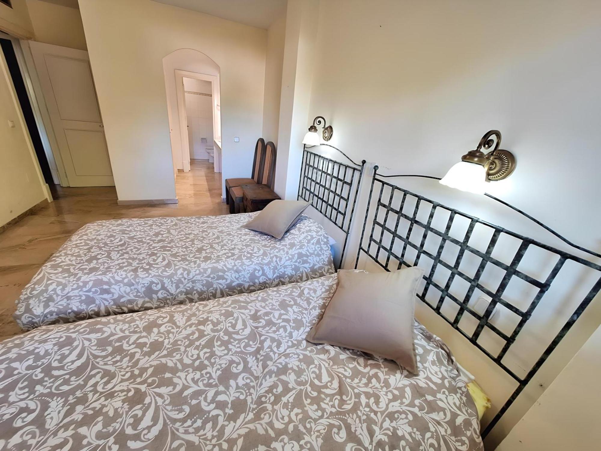 Gorgeous 2Br Apt. W/ Mountain View Puerto Banus Marbella Kültér fotó