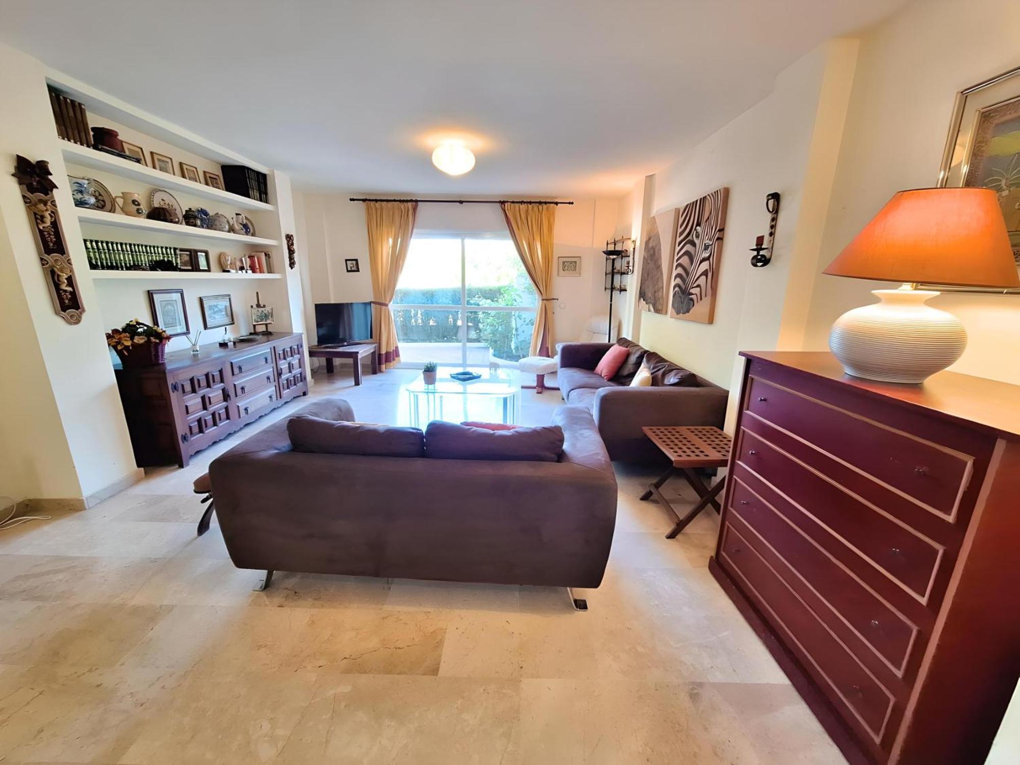 Gorgeous 2Br Apt. W/ Mountain View Puerto Banus Marbella Szoba fotó